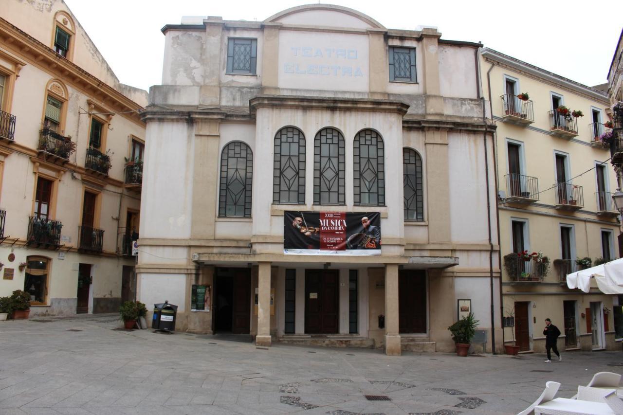 Via Cavour 19, Appartamento Del Conte Iglesias Exterior photo
